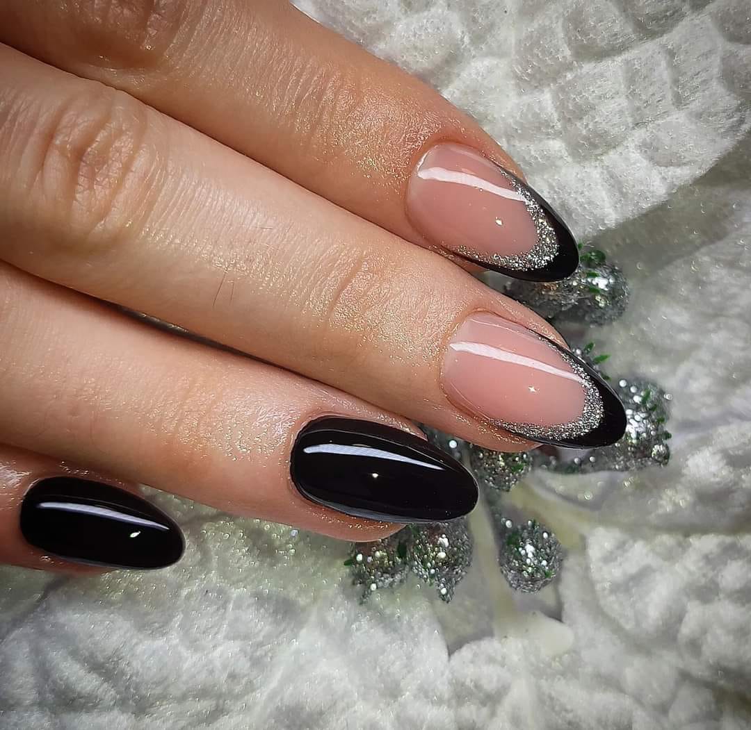 Venalisa UV/LED Gél Lakk Black No.911 7.5 ml 5