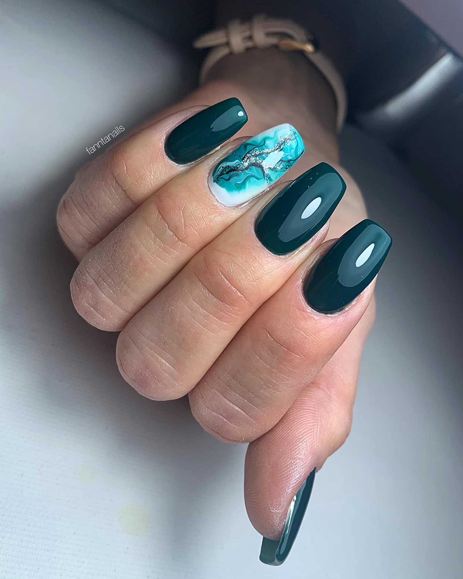 Venalisa UV/LED Gél Lakk No.077 7.5 ml 8