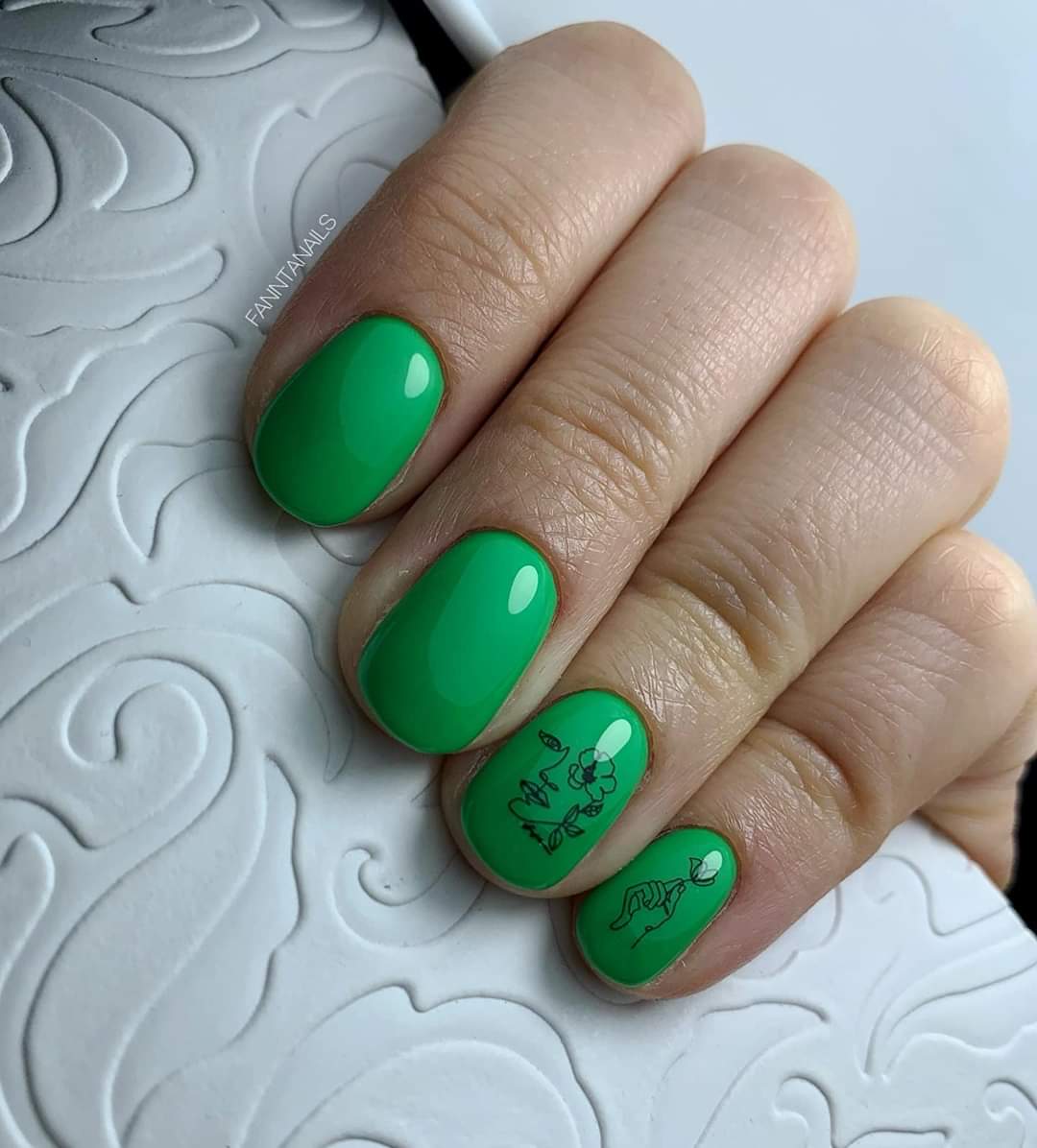 Venalisa UV/LED Gél Lakk No.935 7.5 ml 5