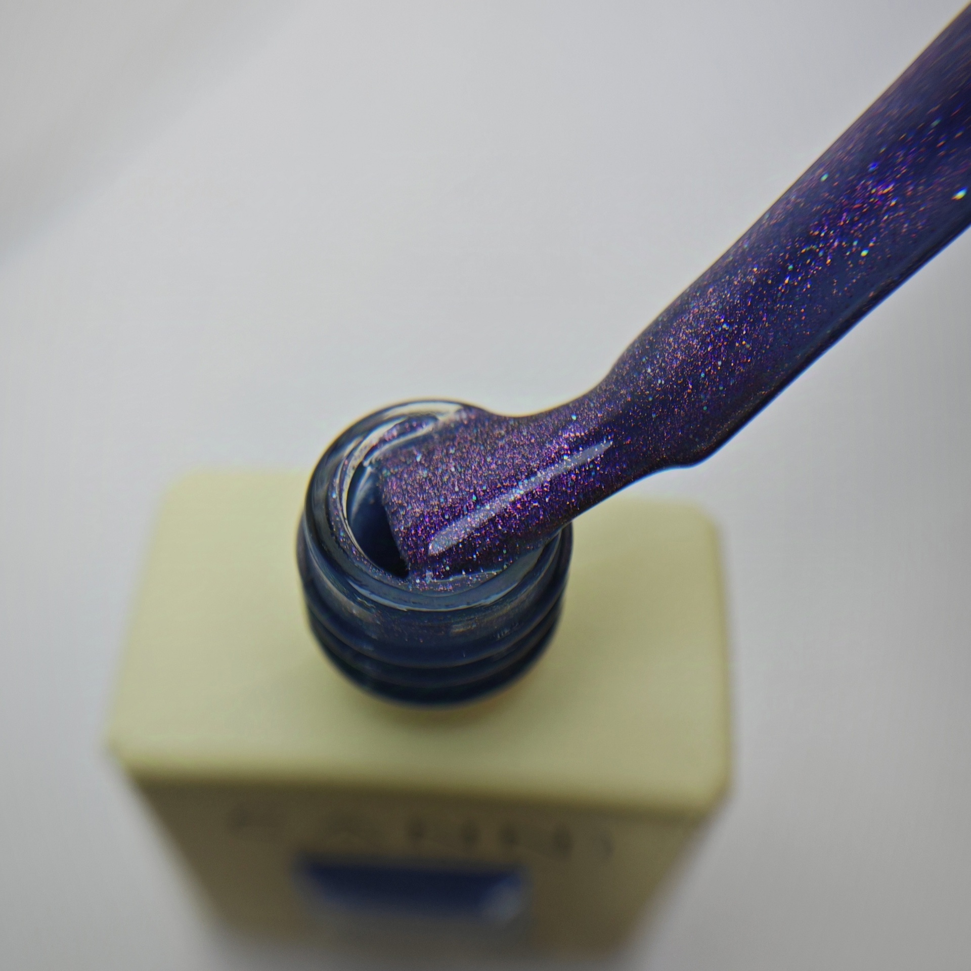 CANNI HEMA FREE UV/LED gél lakk 9ml No.8025 2