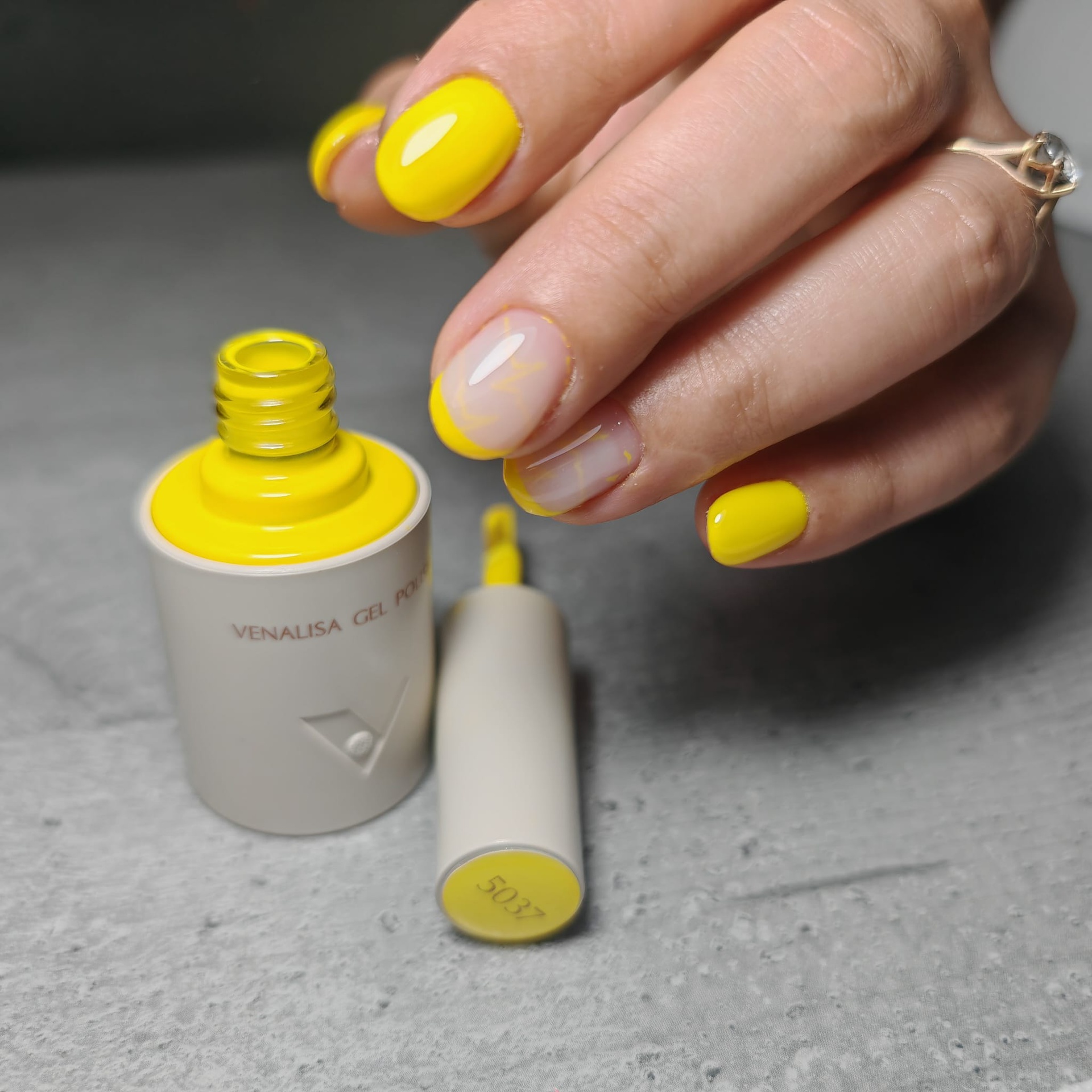 Venalisa UV/LED Gél Lakk 10 ml No.5037 2