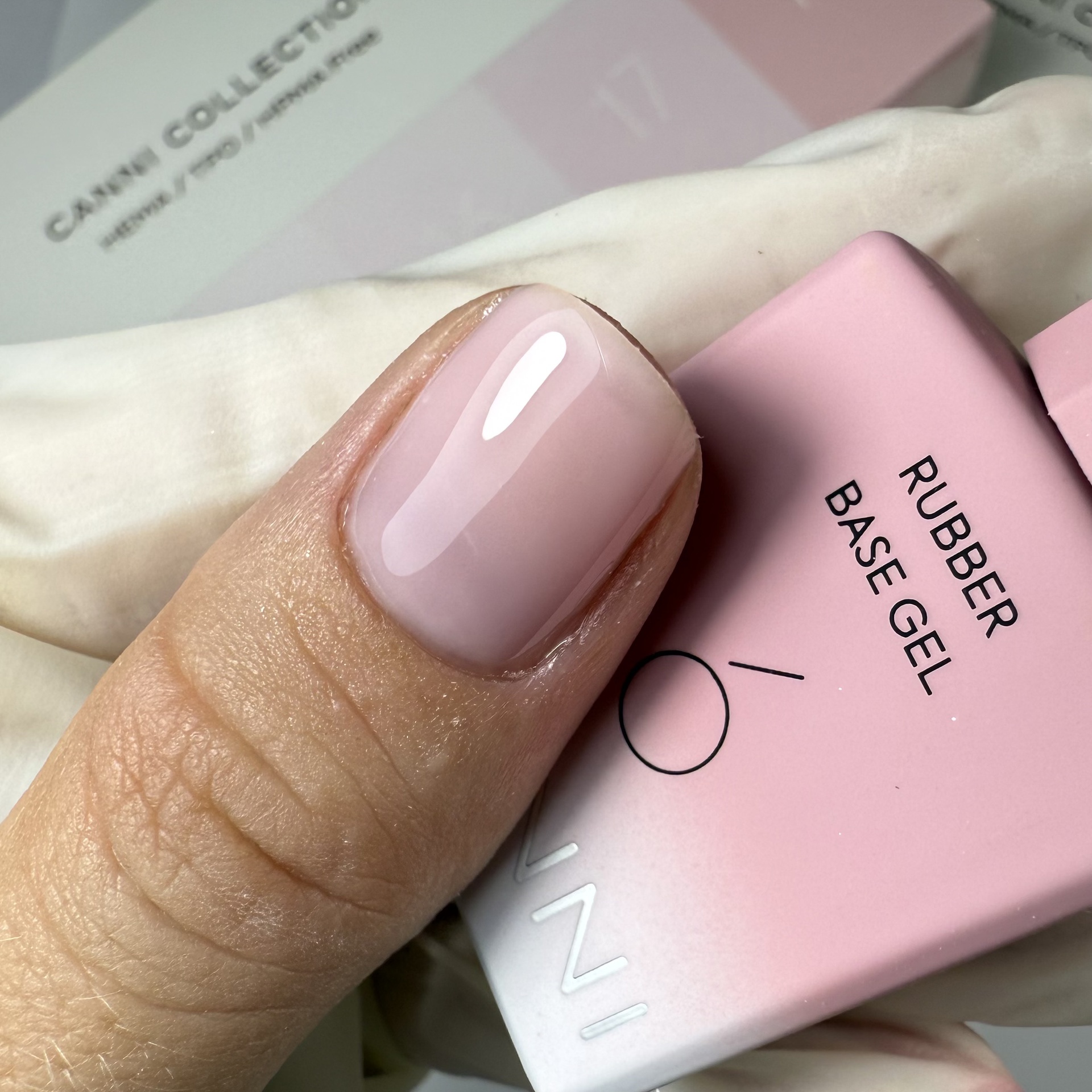 CANNI HEMA FREE Rubber Base Gel - 9 ml - X06 Rose 2